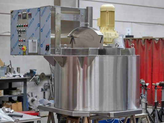 Cuve de mélange en inox avec contrôle de procédé intégré