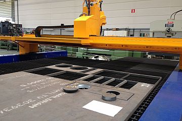 Steel and vessel steel: Afbeelding 1